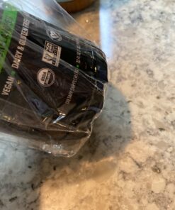 Sports Research Keto MCT Oil from Organic Coconuts - Fatty Acid Fuel for Body + Brain Triple Ingredient C8, C10, C12 MCTs Perfect in Coffee, Tea, & More Non-GMO Vegan Unflavored (32 Oz) 32 Fl Oz (Pack of 1) C8 + C10 + C12 39 71ee3m0zvRL