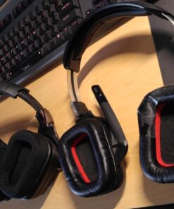 Logitech G933 Artemis Spectrum – Wireless RGB 7.1 Dolby and DTS Headphone Surround Sound Gaming Headset – PC, PS4, Xbox One, Switch, and Mobile Compatible – Advanced Audio Drivers – Black 41 71ekyy9aY4L