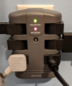 Belkin Power Strip Surge Protector - 6 Rotating AC Multiple Outlets, Flat Pivot Plug - Heavy Duty Wall Outlet Extender for Home, Office, Travel, Computer Desktop & Phone Charging Brick (1,080 Joules) 1 Pack 28 71eyCEaB35L