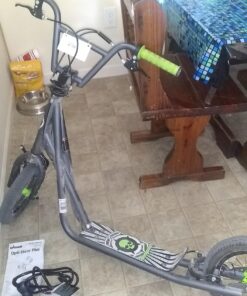 Mongoose Expo Youth Kick Scooter, Suggested for Riders with Ages 6 to 9 Years Old, Max. Weight of 175 lbs., Front and Rear Caliper Brakes, Rear Axle Pegs, 12-Inch Inflatable Wheels Green/Grey 43 71fIFYH0qIL