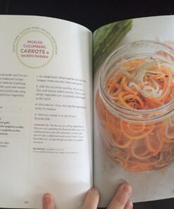 Spiralize It!: Creative Spiralizer Recipes for Every Type of Eater 15 71fP1ETOhL