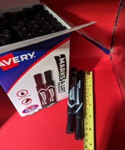Avery Marks-A-Lot Large Desk-Style Chisel Tip, Value Pack 36 Black Permanent Markers are perfect for signs and posters (98206) 36 markers Regular Chisel Tip 21 71fa6ETXjcL