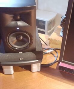 3M Adjustable Monitor Stand Riser, Three Leg Segments Simply Adjust Height, Sturdy Platform Holds Up to 80 lbs for Monitors, Laptops, and Printers, Space for Storage Underneath, Silver/Black (MS80B) 11-Inch 41 71fq5E2F3uL