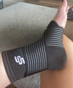 Sleeve Stars Ankle Brace for Women & Men, Achilles & Plantar Fasciitis Relief Compression Sleeve, Foot Brace with Ankle Support Strap, Heel Protector Wrap for Pain, Tendonitis & Sprain (Single/Black) One Size Black 1 31 71ftjrqa12L