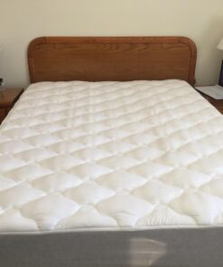 ExceptionalSheets Pillow Top Mattress Pad - Found in Marriott Hotels with Fitted Skirt and 18" Deep Pockets - Supportive Pillowtop Mattress Pad Cover with Cluster Fiber - Queen Size 64 71fz3wGQ9UL