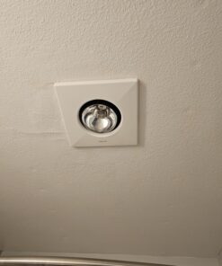 MOLD ARMOR Mold and Mildew Killer + Quick Stain Remover, 32 oz., Trigger Spray Bottle, Eliminates 99.9% of Household Bacteria and Viruses, Ideal Bathroom Mold and Mildew Remover 33 71gEknYZ8HL