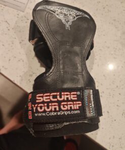 Cobra Grips PRO Weight Lifting Gloves Heavy Duty Straps Alternative Power Lifting Hooks for Deadlifts Adjustable Neoprene Padded Wrist Support Bodybuilding A PRO Black Rubber One Size 36 71gFLDBkVQL