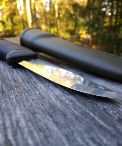 Morakniv Companion Fixed Blade Outdoor Knife with Sandvik Stainless Steel Blade, 4.1-Inch, Military Green 41 71h2iSKmFJL