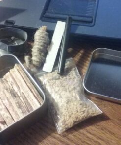 Fatwood 100% Natural Firestarter Sticks Hand Cut in The USA Ferro Rod Ferrocerium Flint Jute Fatwood Chips Striker Tin Container Survival Emergencies Camping Steve Kaeser Since 1989 36 71hDsYukYWL