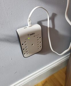 Belkin 6-Outlet Wall Surge Protector w/ 2 USB Ports - Wall Mountable w/ Premium Protection Against Surges - Safe Charge for Mobile Devices, Tablets, Small Appliances, & More - 900 Joules of Protection Wall Mount 6-Outlet with USB Power Strip 30 71hdnR5LxML