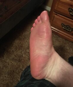 Microplane Colossal Foot File Scraper - The Original Stainless Steel Foot Rasp, Dead Skin/Callus Remover for Feet, Gentle Foot Scrubber, Pedicure Tools for Salon-Quality Foot Care, Black 52 71hlOKFpZL