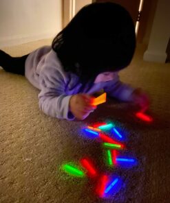 GiftExpress 100 Pcs Mini Glow Sticks Assorted Colors, Bulk Mini Glow in The Dark Sticks for Easter Eggs Filler, Easter Basket Stuffers, Easter Night Egg Hunts, Fishing Floats, Halloween Glow Party 20 71hzweNVnBL