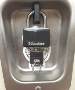 Master Lock Covered Aluminum Lock, Locker Lock with Key, Key Lock for Gym Locker, 1 Pack, 141D, Black Padlock 34 71i0mxgr1FL