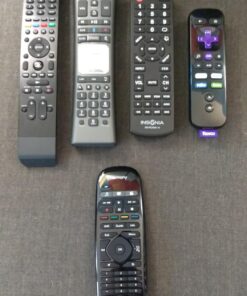 Logitech Harmony Smart Control with Smartphone App and Simple All in One Remote - Black 29 71i21DrVy6L