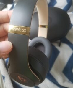 Beats Studio3 Wireless Noise Cancelling On-Ear Headphones - Apple W1 Headphone Chip, Class 1 Bluetooth, Active Noise Cancelling, 22 Hours of Listening Time - Shadow Gray (Previous Model) 26 71iCex1Qd L