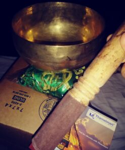 6-Inch Handmade Tibetan Singing Bowl ~ Superb B Crown Chakra Balancing ~ Best use for Meditation, Sound Healing, Cleansing, Mindfulness & Relaxation ~ Cushion & Sueded Leather wooden Mallet included 34 71iE16xGtYL