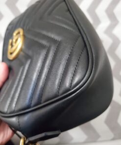 Fiebing's Edge Kote (4oz) - Black - Flexible, Water Resistant Surface Coating for Smoother Leather Edges, Medium Gloss - for Color Coating and Protecting Edges of Leather Shoes, Crafts and Furniture 49 71iSwZceZ8L