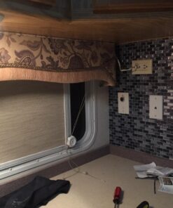 RoomMates StickTILES Traditional Marble Peel and Stick Backsplash Tiles - 4 Per Pack, Blue and White - TIL3229FLT 57 71iW5jvNdL