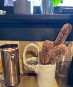 Knapp Made CM Scrubber 6" Small Ring Cast Iron Scrubber - Cast Iron Cleaner for Hard Anodized Cookware, Pre-Seasoned Pans, Dutch Ovens, Iron Pans, Grills and Skillet. Chain Mail Scrubber Cast Iron 6x6 Inch (Pack of 1) 21 71iYvPTmu2L