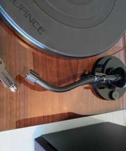 Fluance RT81 Elite High Fidelity Vinyl Turntable Record Player with Audio Technica AT95E Cartridge, Belt Drive, Built-in Preamp, Adjustable Counterweight, High Mass MDF Wood Plinth - Walnut 44 71ifEwIpGsL