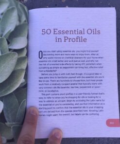 The Portable Essential Oils: A Pocket Reference of Everyday Remedies for Natural Health & Wellness 57 71iilMLIzRL