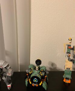 LEGO Overwatch D.Va and Reinhardt 75973 Mech Building Kit with Popular Overwatch Character Minifigures and Buildable Rocket Hammer (455 Pieces) 37 71ik0Gfb56L