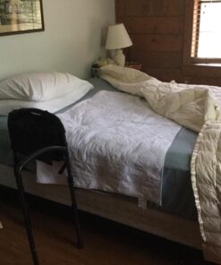 Epica Premium Ultra Plus Waterproof Sheet Protector Bed Pad, Under-pad, Quilted, Waterproof, and Washable, 34" x 52" for Children or Adults with Incontinence (1-Pack) 34x52 Inch (Pack of 1) 37 71jexeewoVL