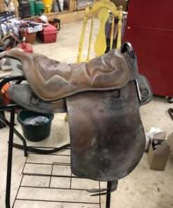 Leather Milk Leather Restoration Kit. Leather Cleaner, Conditioner, and Water Protector - No. 1-3 Leather Care Kit - All Natural, Non-Toxic. 2 Sizes. Made in The USA. Includes 3 Restoration Pads! 6 oz 50 71ju4wUH99L