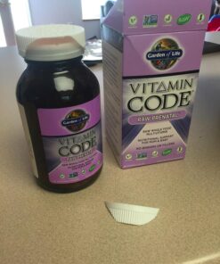 Prenatal Multivitamin for Women from Whole Foods with Biotin, Iron & Folate not Folic Acid, Probiotics for Immune Support - Vitamin Code Raw by Garden of Life - Pregnancy Must Haves - 180 capsules 180 Count (Pack of 1) 36 71k0JNyB3iL