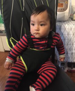 The Original Easy Seat Portable Safety Harness Chair Accessory (Black) - Quick, Easy Cloth Portable High Chair for Travel, Fits in Your Hand Bag as a Convenient Baby Travel Accessory Black 31 71kL0IQTVsL