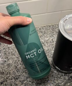 Sports Research Keto MCT Oil from Organic Coconuts - Fatty Acid Fuel for Body + Brain Triple Ingredient C8, C10, C12 MCTs Perfect in Coffee, Tea, & More Non-GMO Vegan Unflavored (32 Oz) 32 Fl Oz (Pack of 1) C8 + C10 + C12 27 71kjC35JWEL
