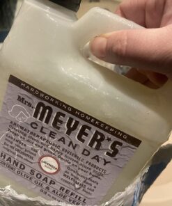 Mrs. Meyer's Clean Day Liquid Hand Soap Refill, Cruelty Free and Biodegradable Formula, Lavender Scent, 33 Fl Oz (Pack of 1) Single Refill 33 Fl Oz (Pack of 1) 27 71lXdauBfL