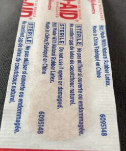 Band-Aid Brand Flexible Fabric Adhesive Bandages for Wound Care & First Aid, Assorted Sizes, 100 ct 100 Count 31 71lnBxI603L