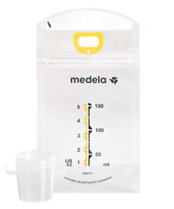Medela Pump & Save Breast Milk Storage Bags, 20 Count Pack, Breastmilk Freezer Bags, Pour or Pump Directly into Bags with Included Easy Connect Adaptors, Made Without BPA 22 Count (Pack of 1) 10 71lry804lcL