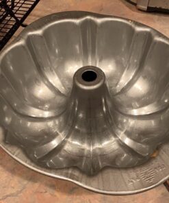 USA Pan Bakeware Nonstick Fluted Tube Cake Pan, Aluminized Steel 10-Inch 50 71lwewC6 dL