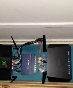 NETGEAR Nighthawk Smart Wi-Fi Router (R6900P) - AC1900 Wireless Speed (Up to 1900 Mbps), Up to 1800 Sq Ft Coverage & 30 Devices, 4 x 1G Ethernet and 1 x 3.0 USB Ports, Armor Security AC1900 WiFi with MU-MIMO 30 71m2xyf5LpL 3