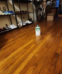 Swiffer WetJet Hardwood and Floor Spray Mop Cleaner Starter Kit, Includes: 1 Power Mop, 10 Pads, Cleaning Solution, Batteries 16 Piece Set Cleaner Kit 44 71mvqPVXubL