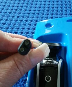 Philips Norelco Multigroom 3100 with 5 attachments and skin-friendly blades, QG3330/49 72 71n1T6Bgj8L