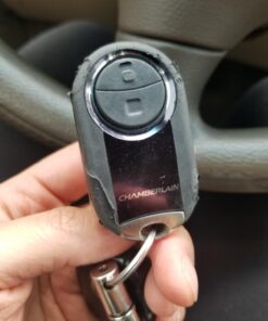 Chamberlain Group MC100-P Universal Garage Door Opener Mini Keychain Remote, Small, Black 39 71n50x87lvL