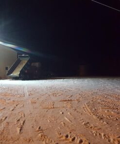 LED floodlight outdoor waterproof 200W LED flood lighting equivalent to 1000W halogen bulb, super bright 6000k white Stadium Lights, 50,000 hours life span for outdoor garden, garage, yard, street 200W daylight white 28 71n71k4jb8L