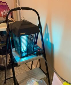 Flowtron Bug Zapper, 1/2 Acre of Outdoor Coverage with Powerful 15W Bulb & 5600V Instant Killing Grid, Electric Insect, Fly & Mosquito Zapper, Made in The USA 23 71n8QojDtJL