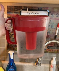 Brita Water Filter Pitcher for Tap and Drinking Water with 1 Standard Filter, Lasts 2 Months, 6-Cup Capacity, Christmas Gift for Men and Women, BPA Free, Red 49 71nEU1bJuOL