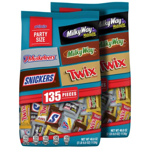 SNICKERS, TWIX, MILKY WAY & 3 MUSKETEERS Variety Pack Fun Size Variety Pack Milk Chocolate & Dark Chocolate Candy Bars Assortment, 40 oz 135 Piece Bag