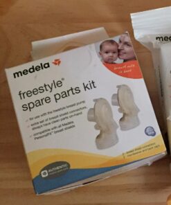 Medela Freestyle Spare Parts Kit, Breast Shield Connectors and Membranes, Extra Breast Pump Parts Designed Exclusively for Freestyle and Made Without BPA 27 71nuP7QlzqL