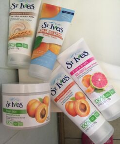 St. Ives Radiant Skin Face Scrub For Dull Skin Pink Lemon and Mandarin Orange Dermatologist-Tested Face Wash Scrub With 100 percent Natural Exfoliants 6 oz Pink Lemon & Mandarin Orange 6 Ounce (Pack of 1) 41 71nw6ttAmTL