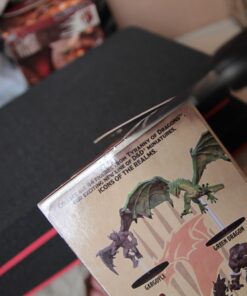 WizKids Dungeons & Dragons Icons of The Realms: Tyranny of Dragons Booster (8) D&D Minis 161 71nxQQMxHfL