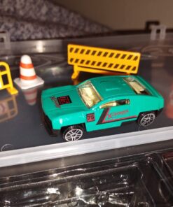 Amazon Basics Toy Car Carrier Truck With Storage For Kids Ages 3 and Up, 6-Pieces Diecast Vehicles & 16 Accessories, Multicolor, Medium 97 71oYeHJgaL