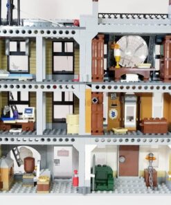 LEGO Marvel Super Heroes Avengers: Infinity War Sanctum Sanctorum Showdown 76108 Building Kit (1004 Pieces) (Discontinued by Manufacturer) 47 71oeSFf7tL
