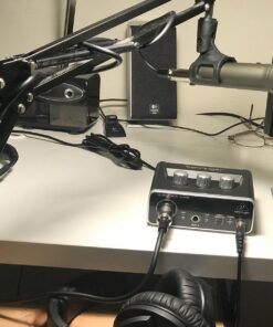 Samson Technologies Q2U USB/XLR Dynamic Microphone Recording and Podcasting Pack (Includes Mic Clip, Desktop Stand, Windscreen and Cables), silver Q2U Gray 27 71owYI2lNmL