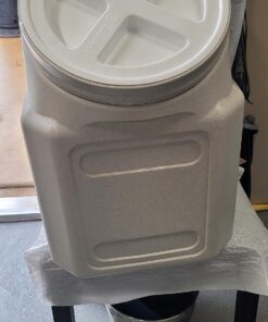 Gamma2 Seal Lid - Pet Food Storage Container Lids - Fits 3.5, 5, 6, & 7 Gallon Buckets, White, 4122E, Made in USA, Fits a 3.5 to 7 Gallon Bucket 41 71pKpZIo1ML